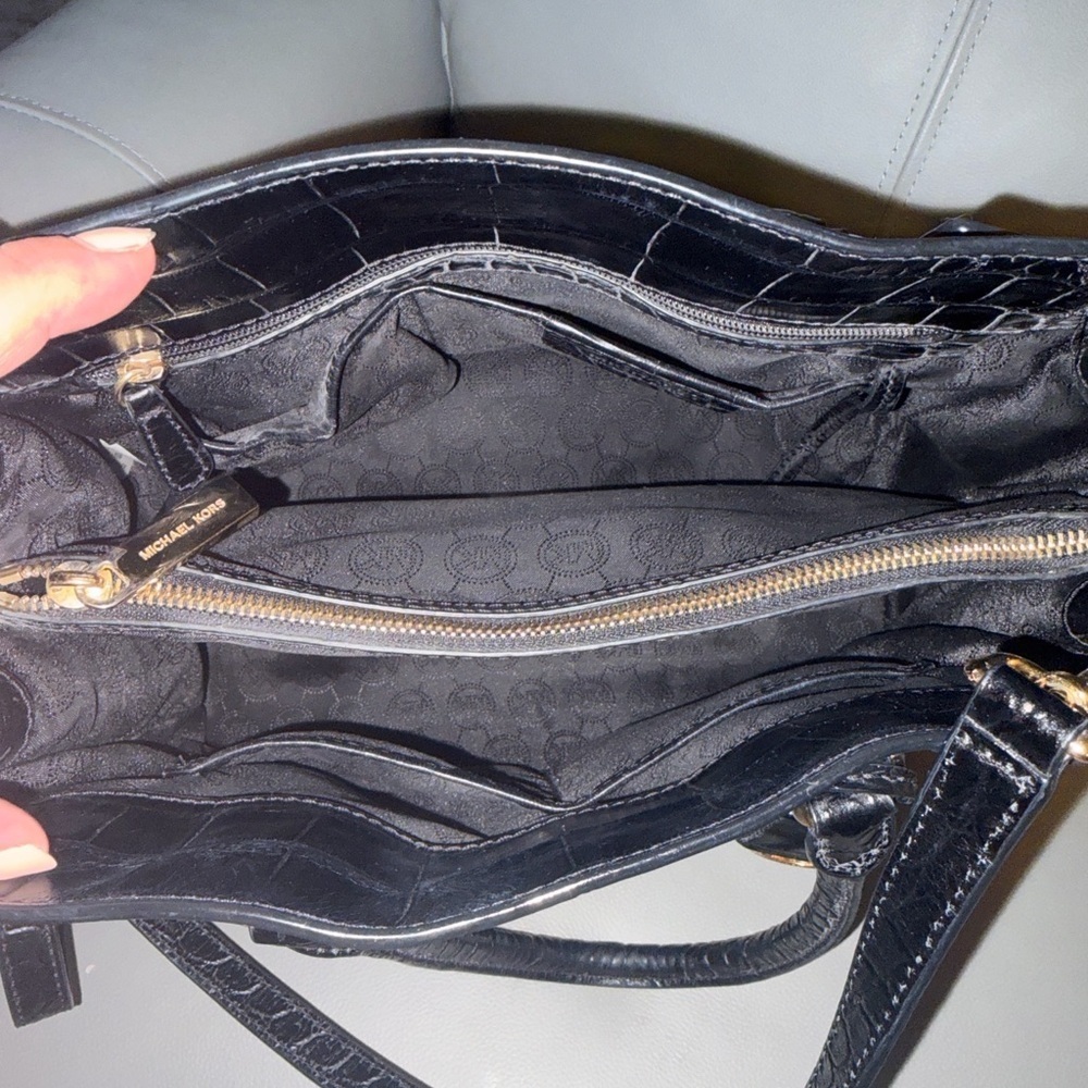 Michael Kors Black Embossed Leather Bag - Picture 9 of 10